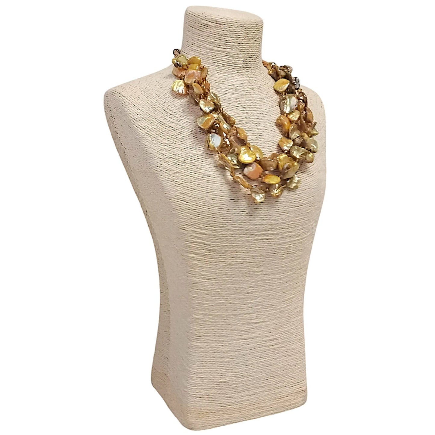 Bijoux Envie Jewelry - Short Gold Seashell Necklace