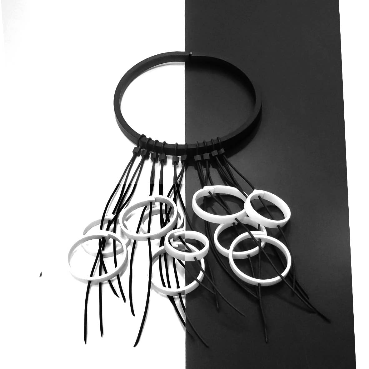 ALEX+SVET - PAOLA BW rubber necklace BLACK&WHITE line