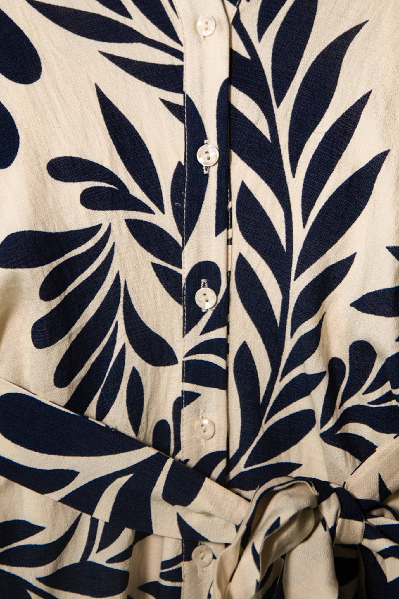 Taelynn - Leaf Print Midi Shirt Dress