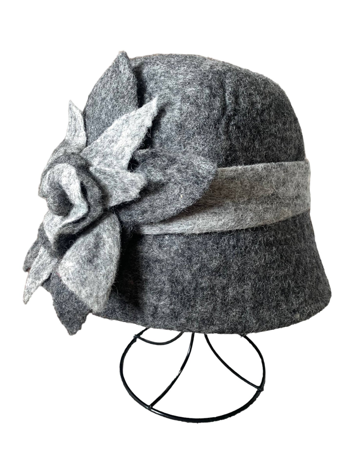 Pomegranate Moon - Gray Hat with Gray Belt and Flower