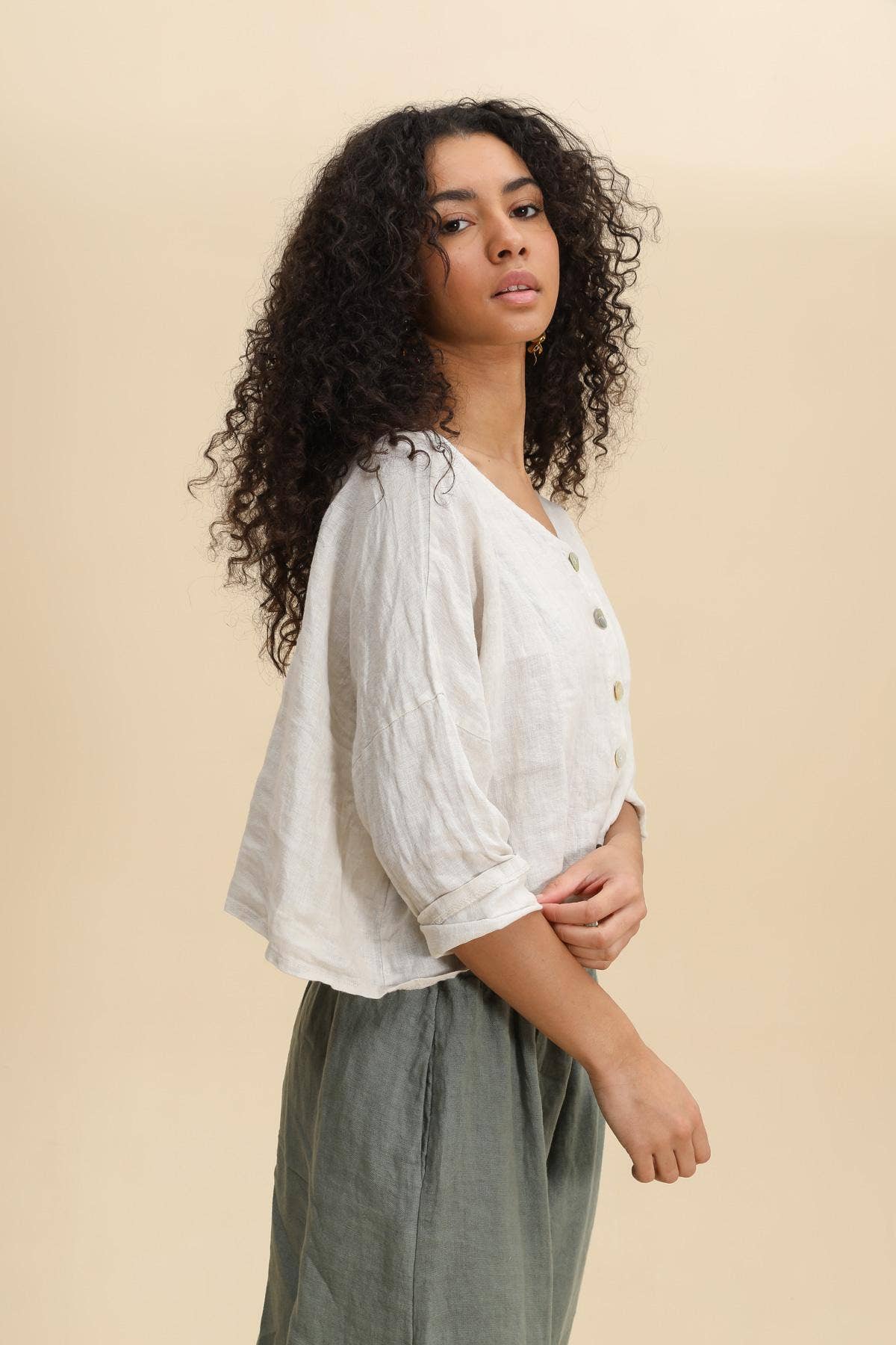 Made in Italy- Crop Linen Cardigan/ Natural