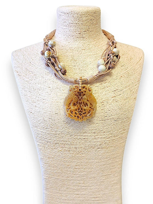 Bijoux Envie Jewelry- Agate Pendant Necklace