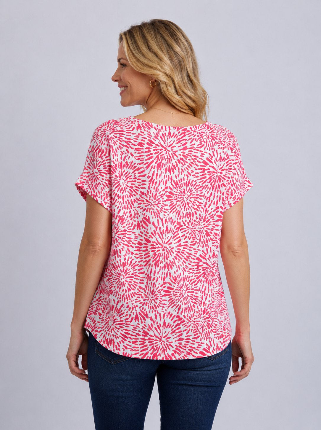 Komil - Flower Burst Button Sleeve Top