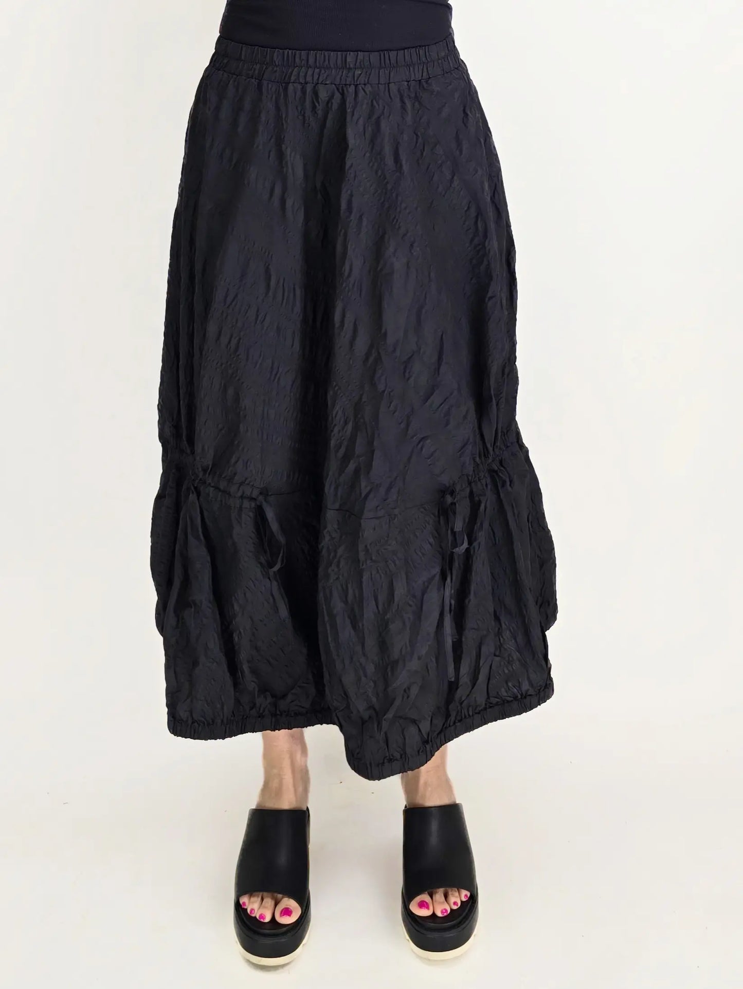 Noen- Shadow Crinkle Skirt