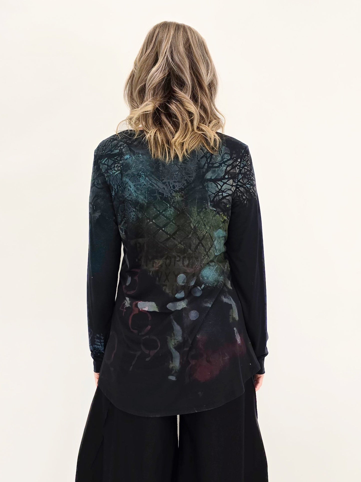 Tatiana Palnitska- SPT17/ Black Painted Tee