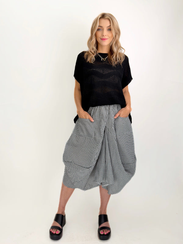 Mia Collection- 2 Pocket Skirt/Black
