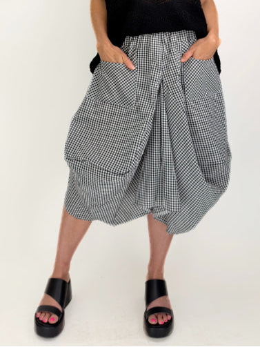 Mia Collection- 2 Pocket Skirt/Black