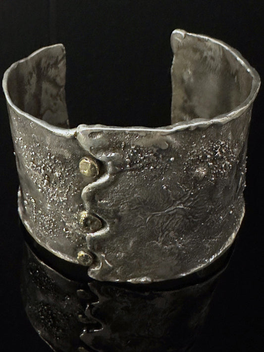 Tamara Kelly Designs - Reticulated cuff