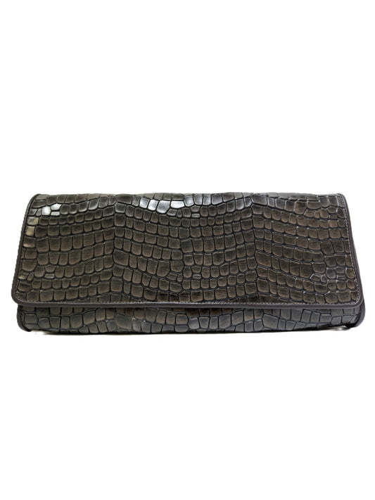 Tissa Fontaneda- Clutch