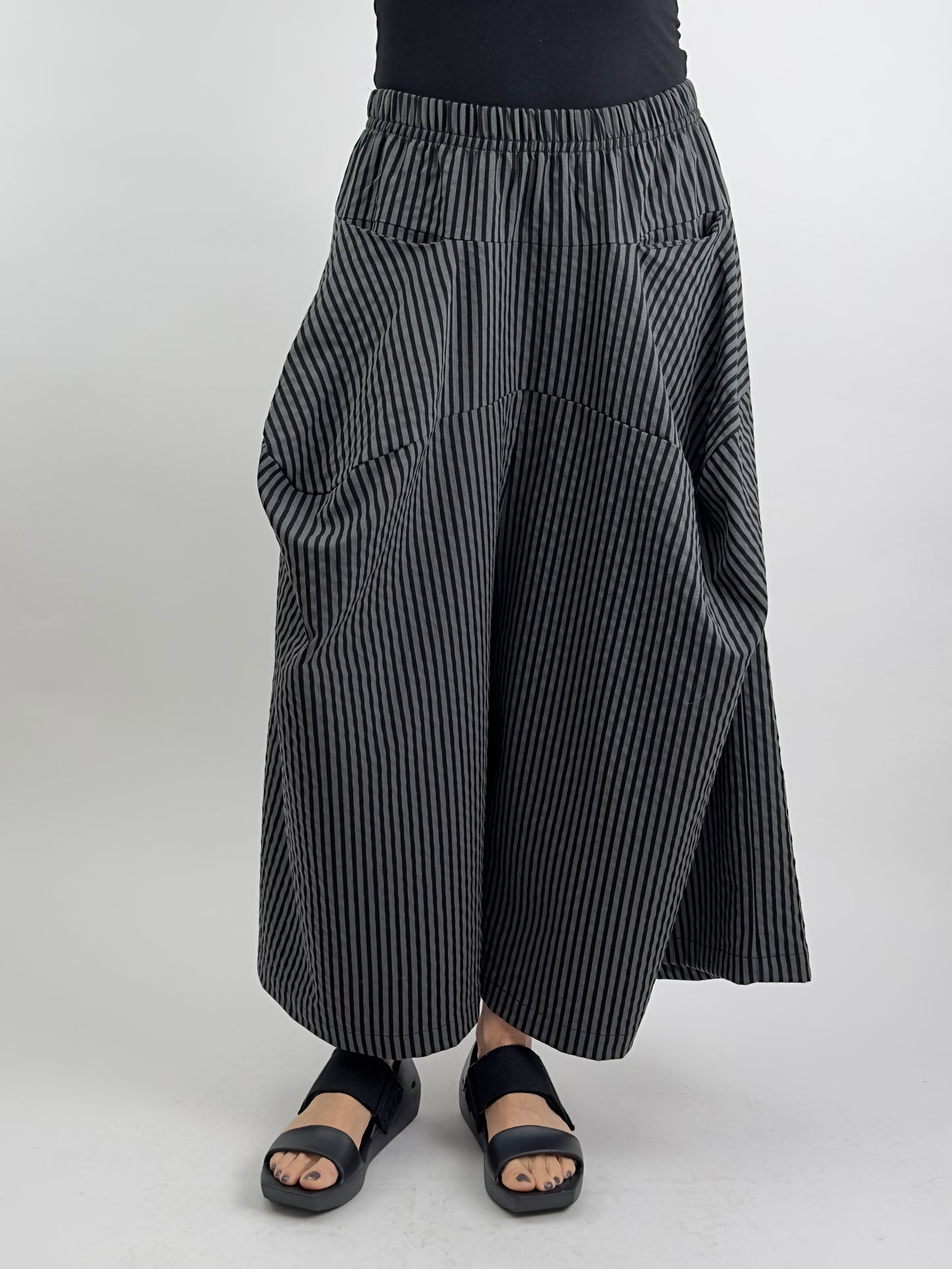 Dress to Kill- 2 Pocket Skort