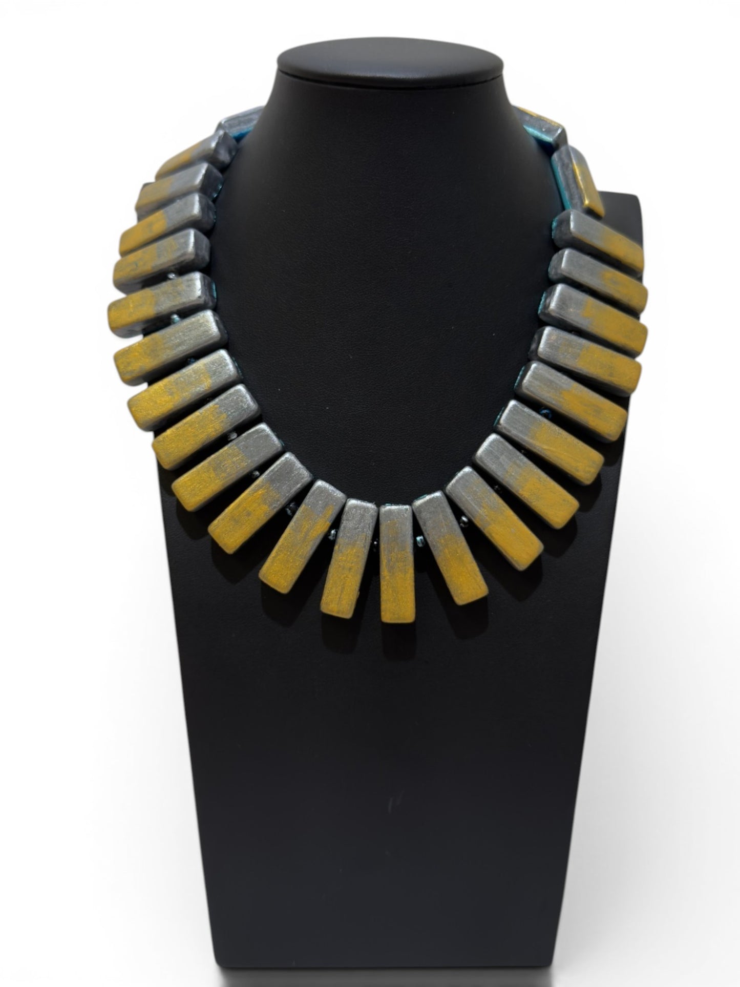 Narenee Designs - Metallic Silver Necklace