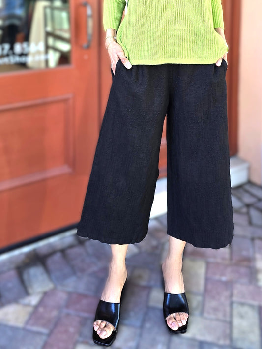 BlueBerry- Embroiled Linen Trouser/Black