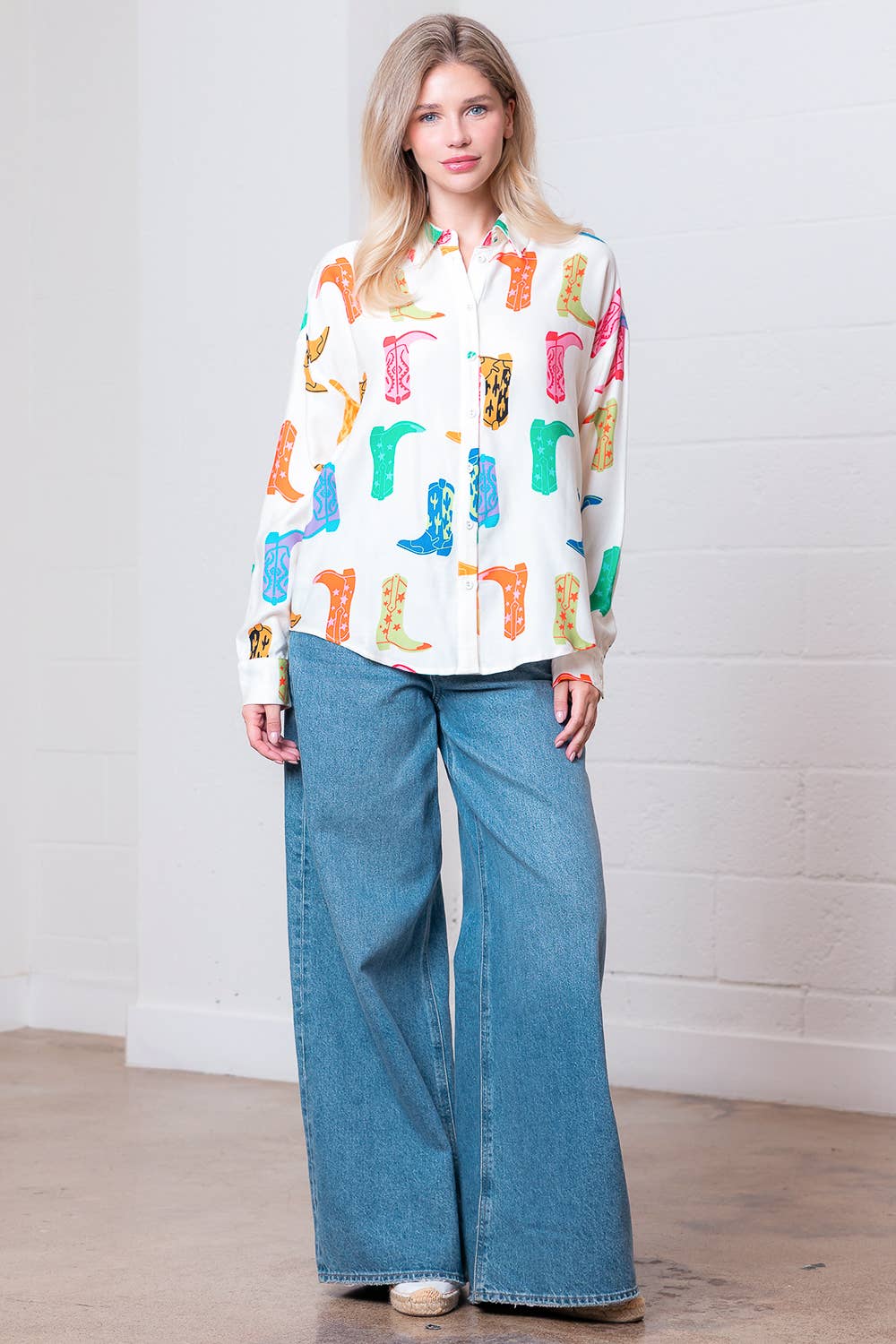 Taelynn - Cowboy Boots Print Button-Up Top
