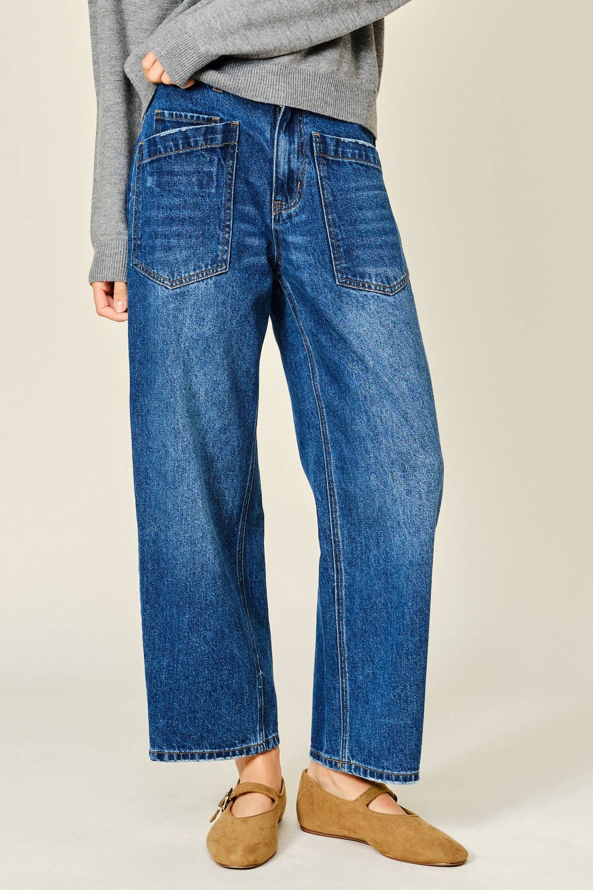 Aaron & Amber - SEMI BARREL JEANS