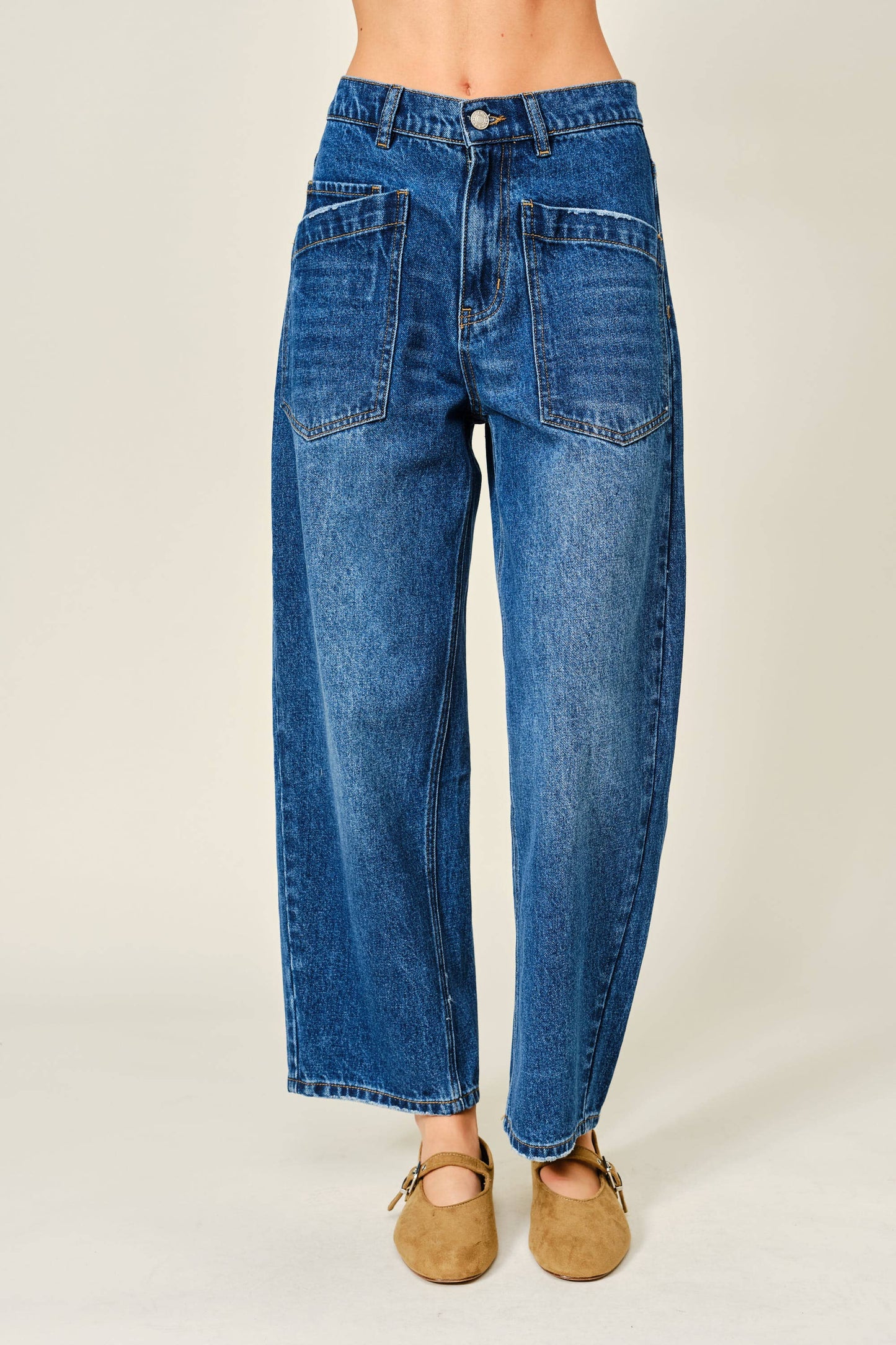 Aaron & Amber - SEMI BARREL JEANS