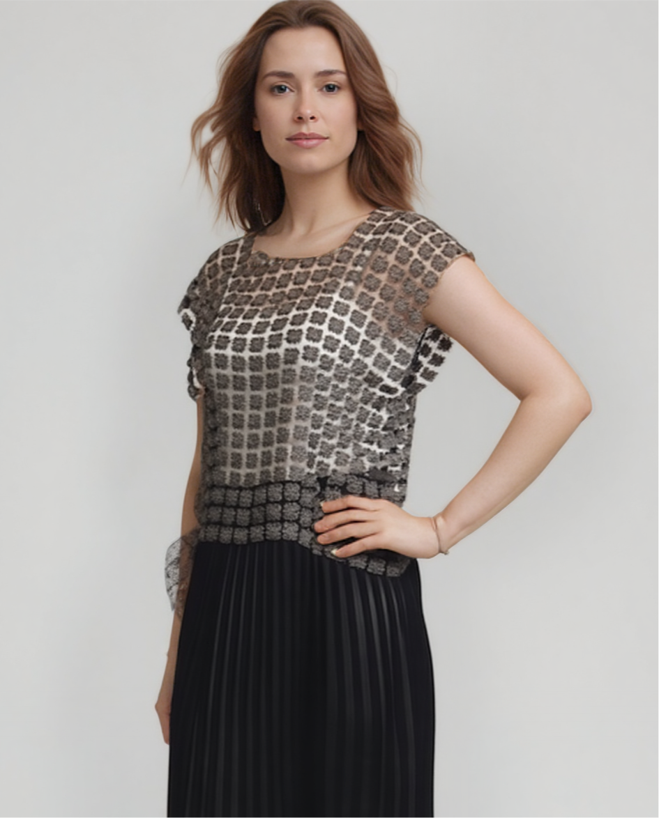Ellyndale - Lace Top/ Black