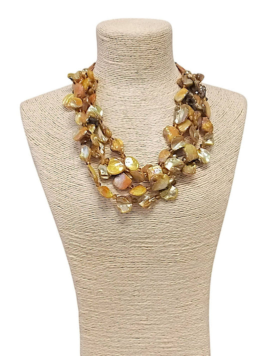Bijoux Envie Jewelry - Short Gold Seashell Necklace
